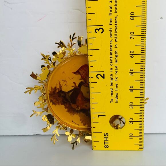 1986 Hummel Gold Ornament - Picture 7 of 10